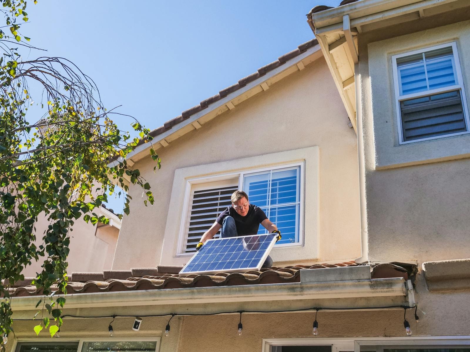 Does Solar Reduce Property Or Rental Value? Impact On Home Price